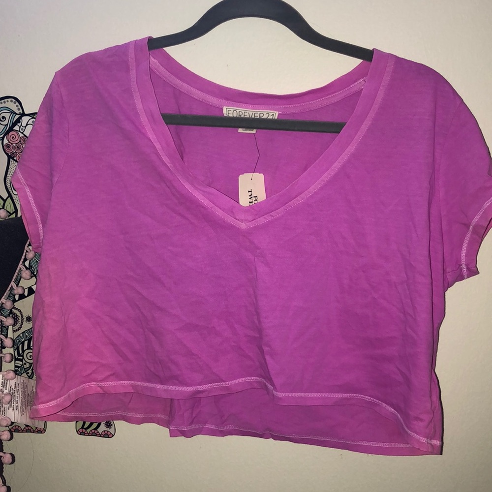Neon purple short sleeve vneck crop top 💜